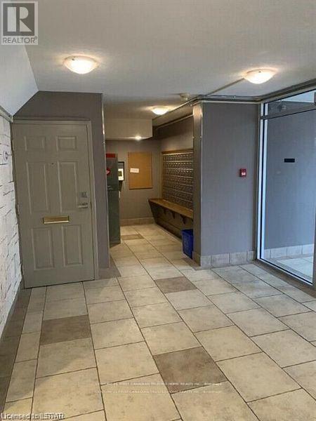 702 - 155 Kent Street, London East, Ontario  N6A 5N7 - Photo 2 - X12805030