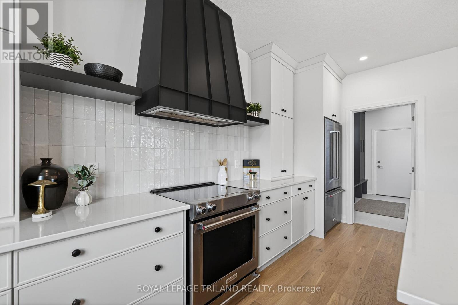 23 Allister Drive, Middlesex Centre, Ontario  N0L 1R0 - Photo 16 - X12805182