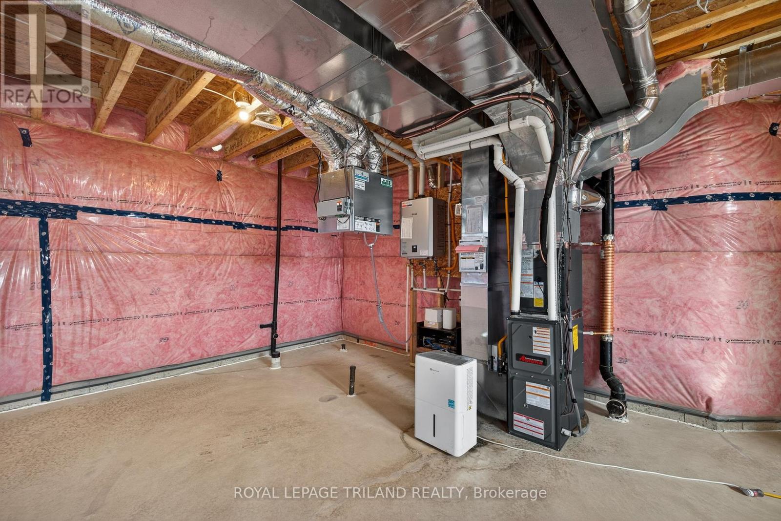 23 Allister Drive, Middlesex Centre, Ontario  N0L 1R0 - Photo 39 - X12805182