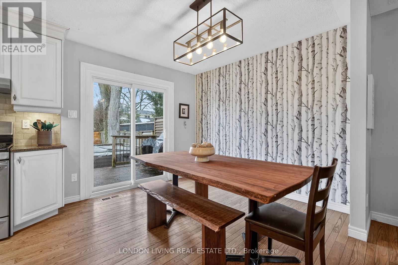 167 Dearborn Avenue, London South, Ontario  N6K 2W6 - Photo 13 - X12805184