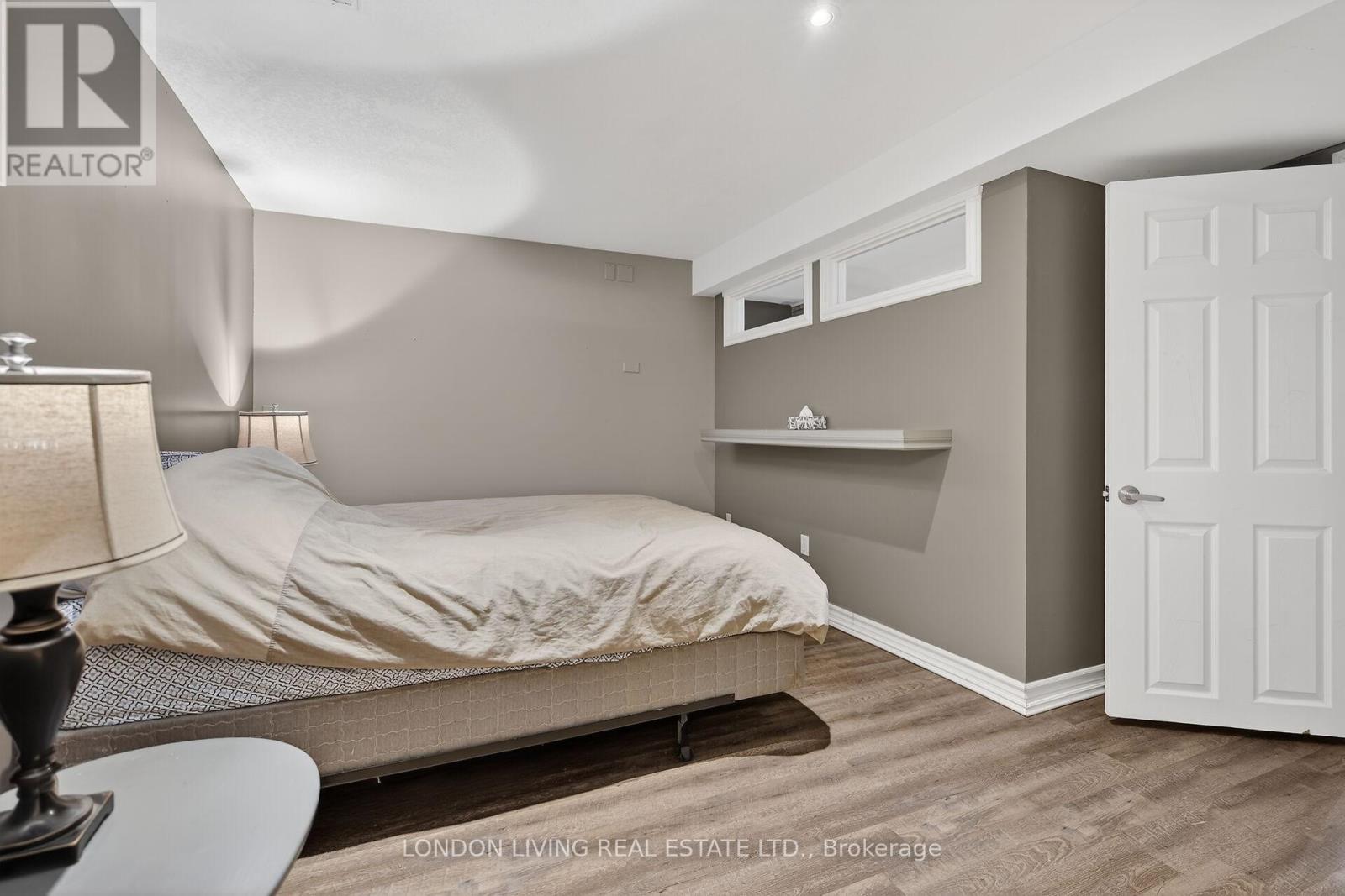 167 Dearborn Avenue, London South, Ontario  N6K 2W6 - Photo 23 - X12805184