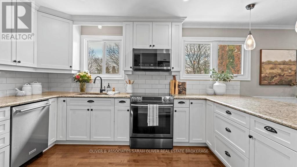 27 Scottsdale Street, London South, Ontario  N6P 1E5 - Photo 13 - X12805218