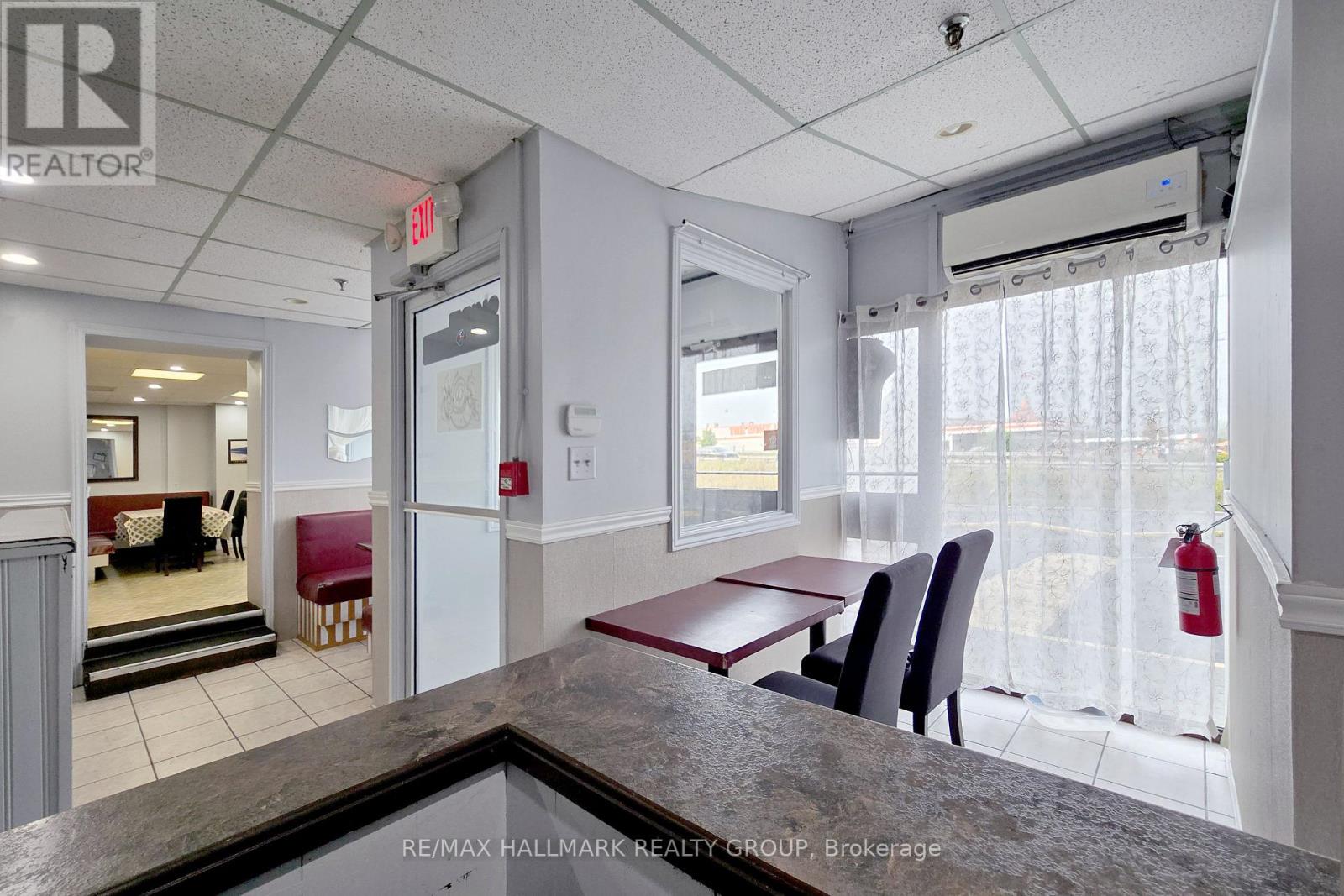 101-103 - 2019 Bank Street, Ottawa, Ontario K1V 0N1 - Photo 13 - X12805074