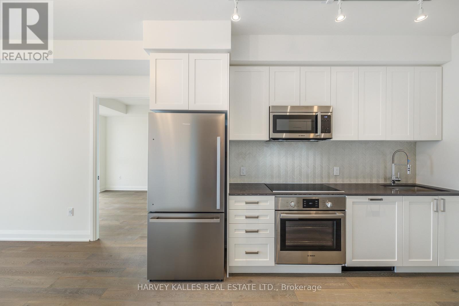 609 - 293 The Kingsway, Toronto, Ontario  M9A 0E8 - Photo 17 - W12803476