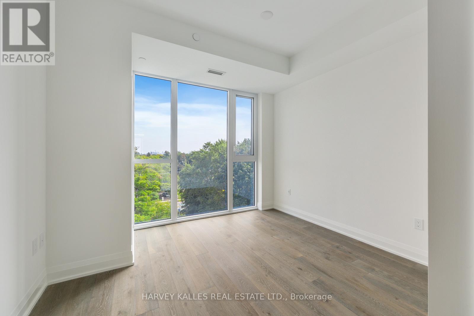 609 - 293 The Kingsway, Toronto, Ontario  M9A 0E8 - Photo 4 - W12803476