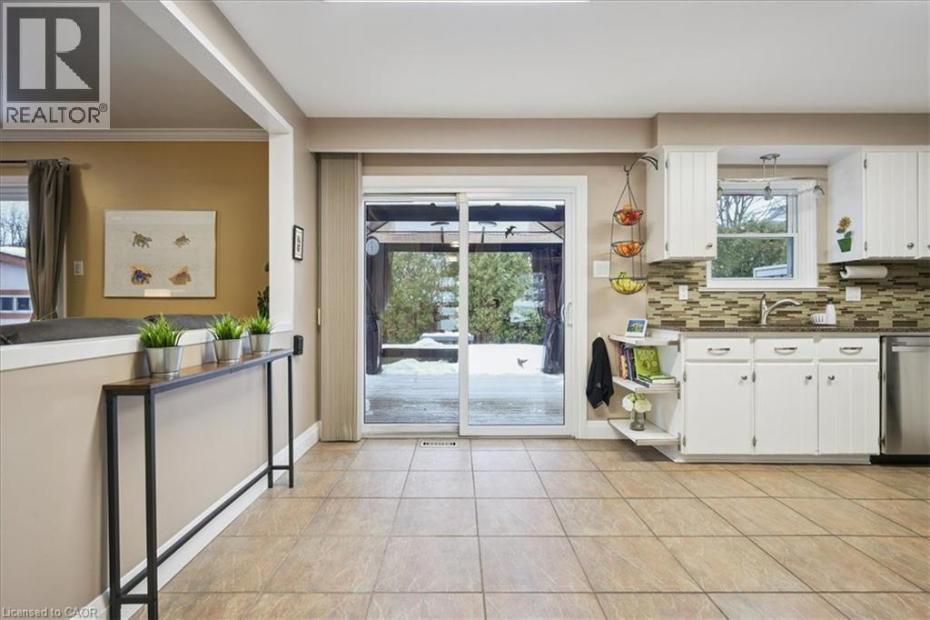 2387 Rushbury Court, Burlington, Ontario  L7P 3V8 - Photo 13 - 40806342