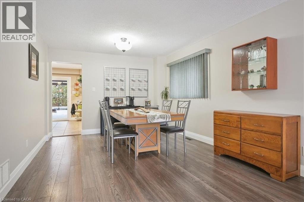 2387 Rushbury Court, Burlington, Ontario  L7P 3V8 - Photo 10 - 40806342