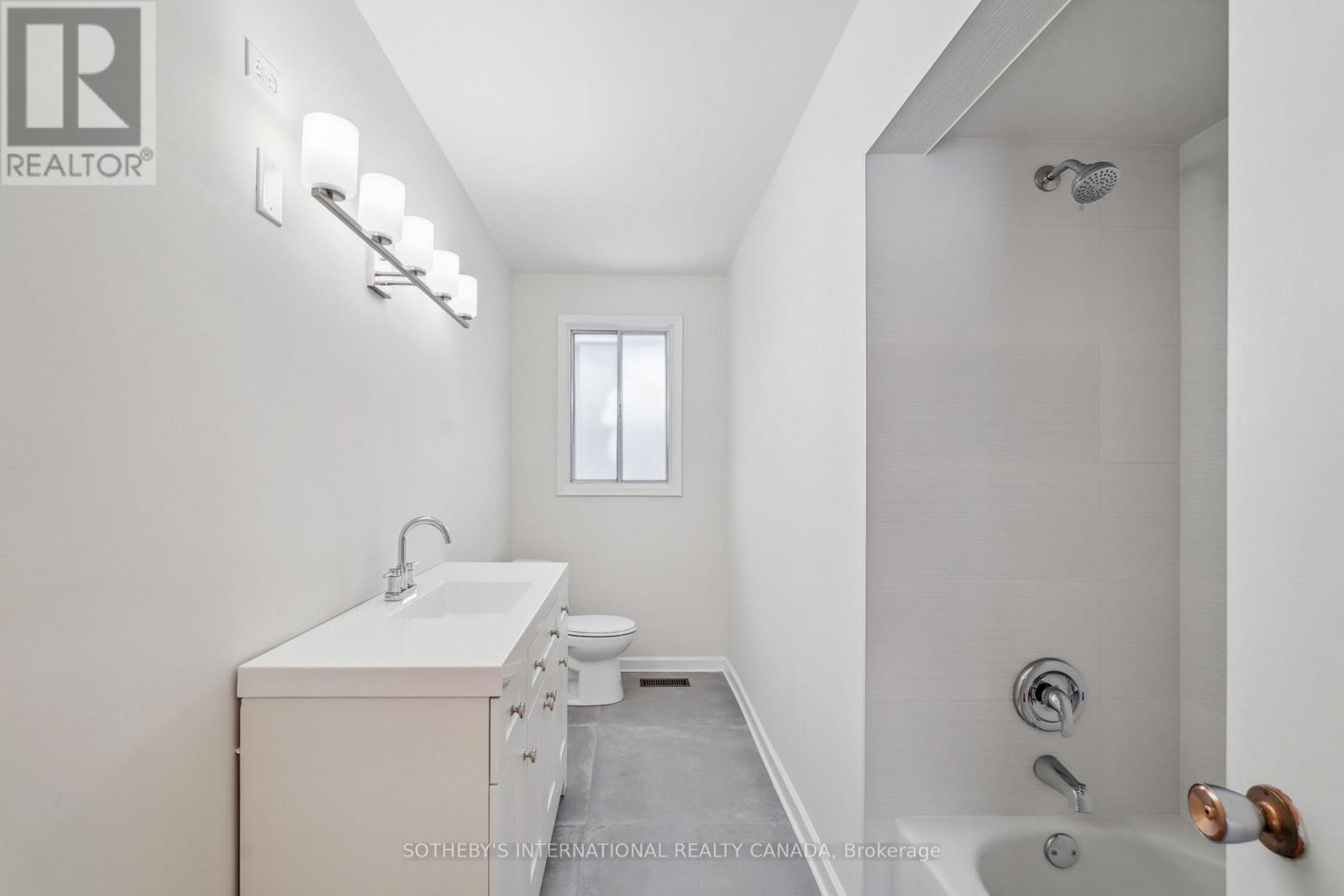 201 Fenn Avenue, Toronto, Ontario  M2P 1Y1 - Photo 21 - C12805048