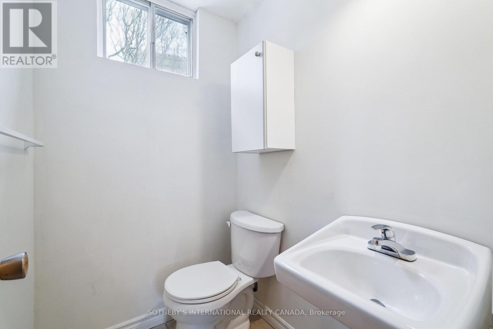 201 Fenn Avenue, Toronto, Ontario  M2P 1Y1 - Photo 32 - C12805048