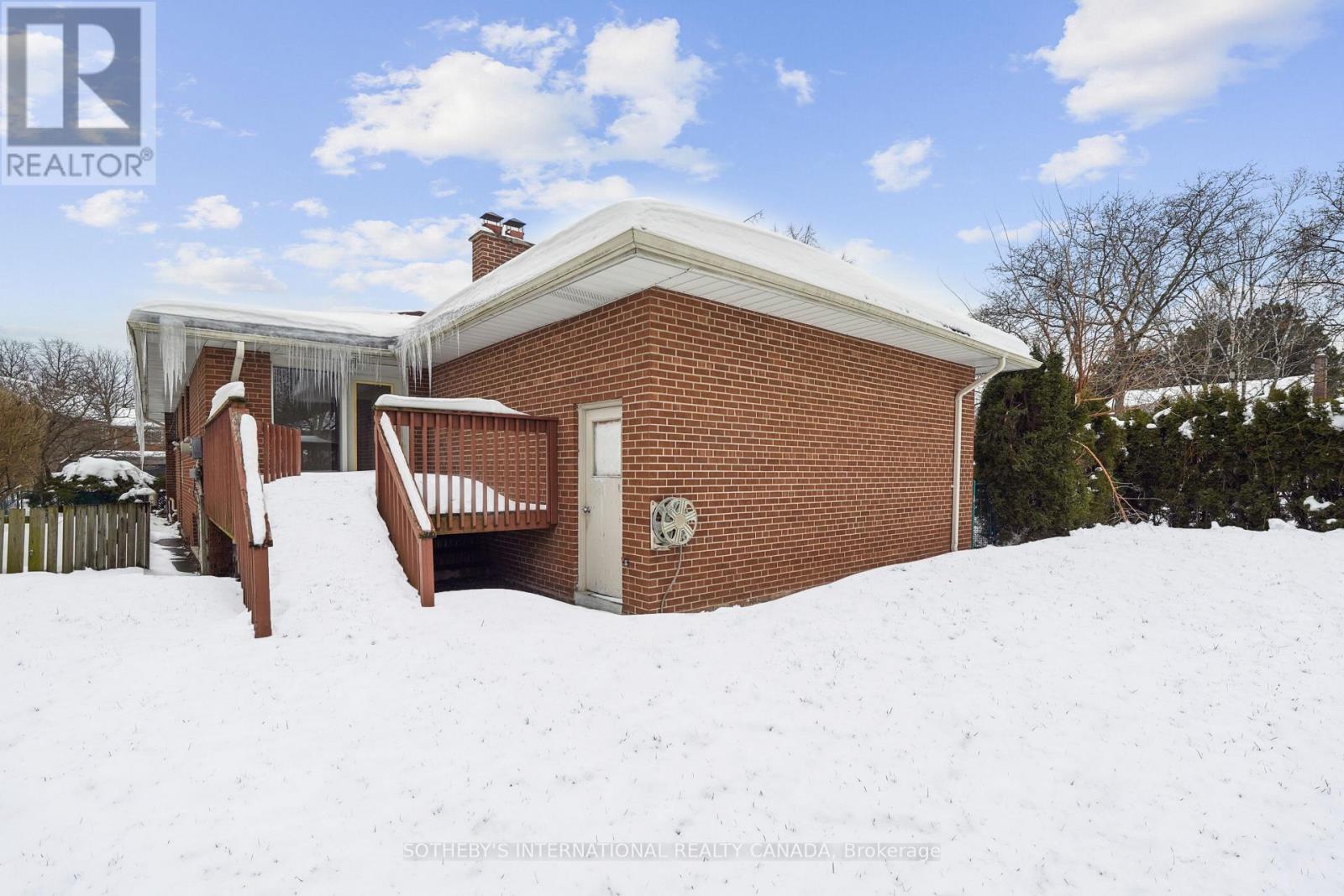 201 Fenn Avenue, Toronto, Ontario  M2P 1Y1 - Photo 35 - C12805048