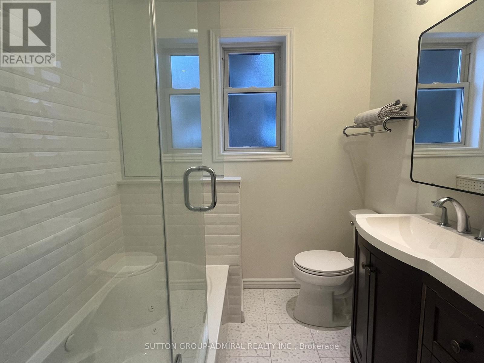 Back Studio Apartment - 335 Palmerston Boulevard, Toronto, Ontario  M6G 2N5 - Photo 13 - C12805064