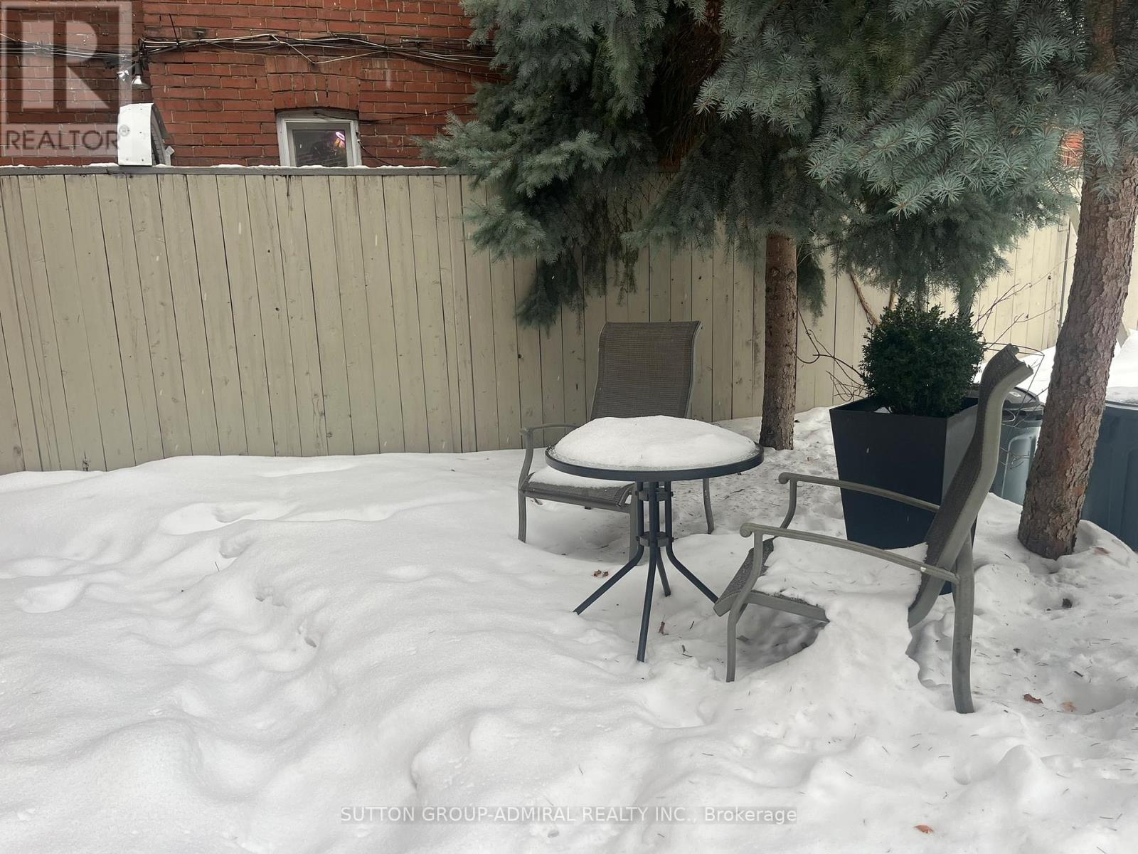 Back Studio Apartment - 335 Palmerston Boulevard, Toronto, Ontario  M6G 2N5 - Photo 26 - C12805064