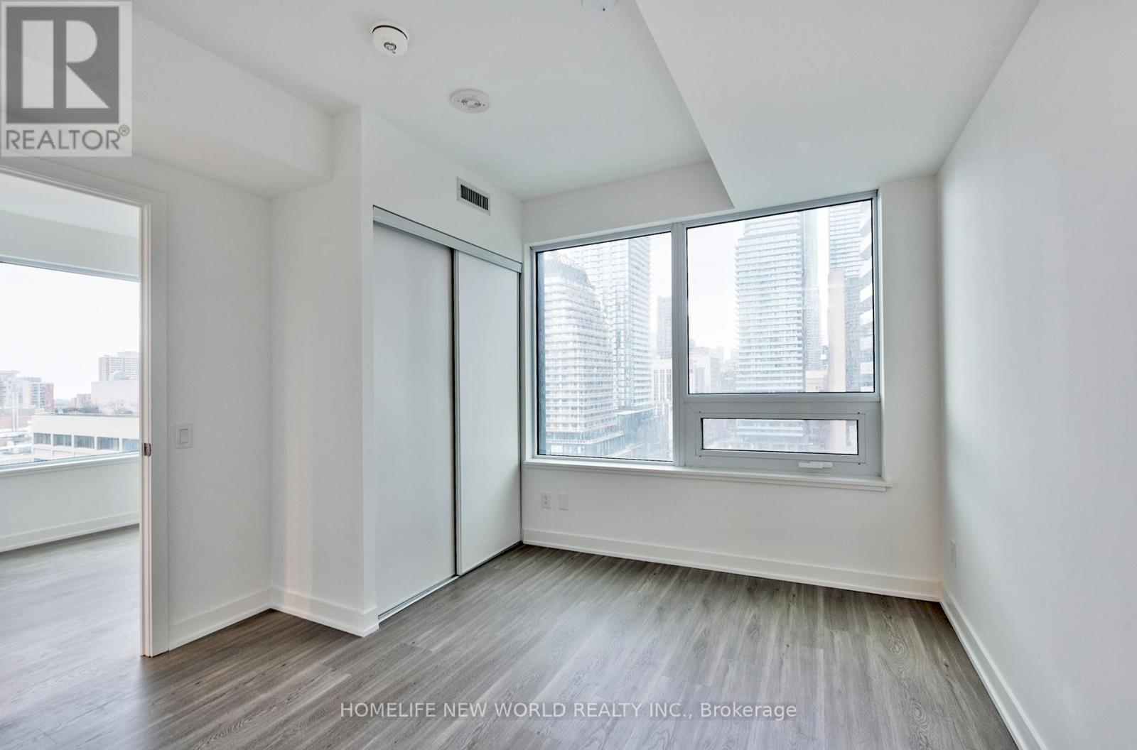 1512 - 8 Wellesley Street W, Toronto, Ontario  M4Y 0J5 - Photo 16 - C12805188