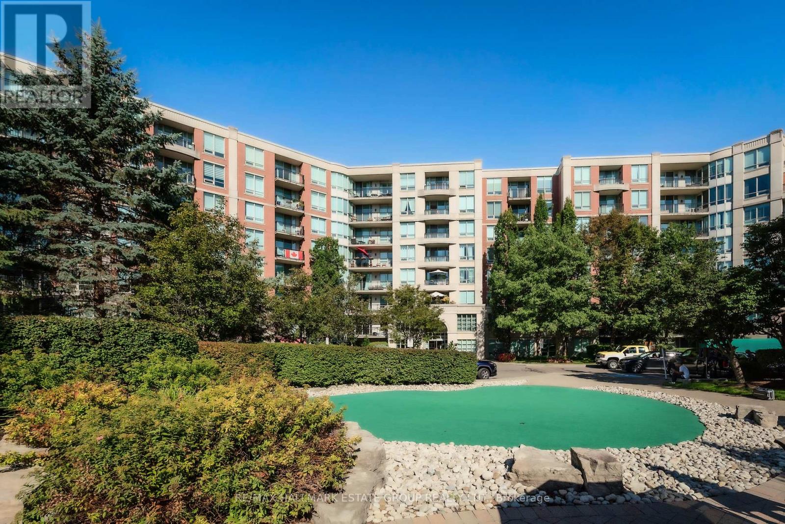 723 - 28 WILLIAM CARSON CRESCENT, Toronto, Ontario