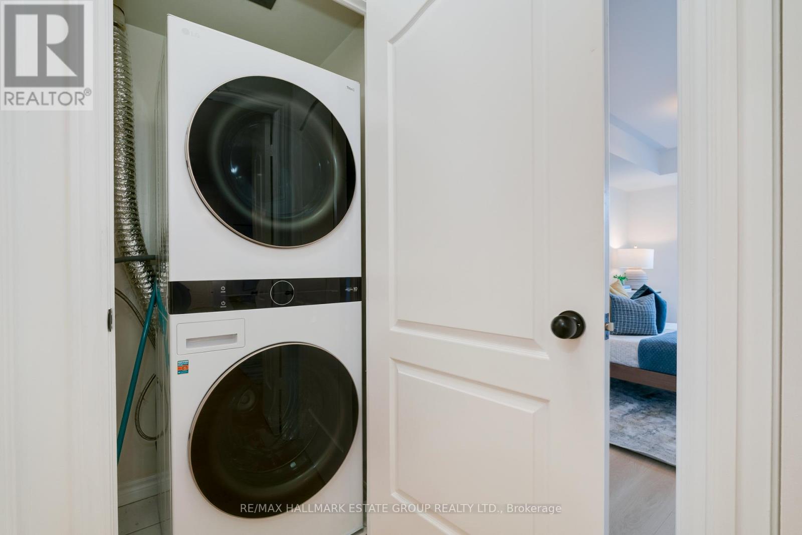 723 - 28 William Carson Crescent, Toronto, Ontario  M2P 2H1 - Photo 33 - C12805210