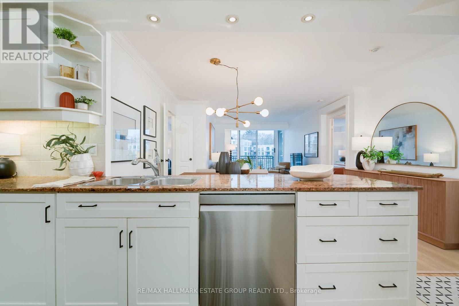 723 - 28 William Carson Crescent, Toronto, Ontario  M2P 2H1 - Photo 8 - C12805210