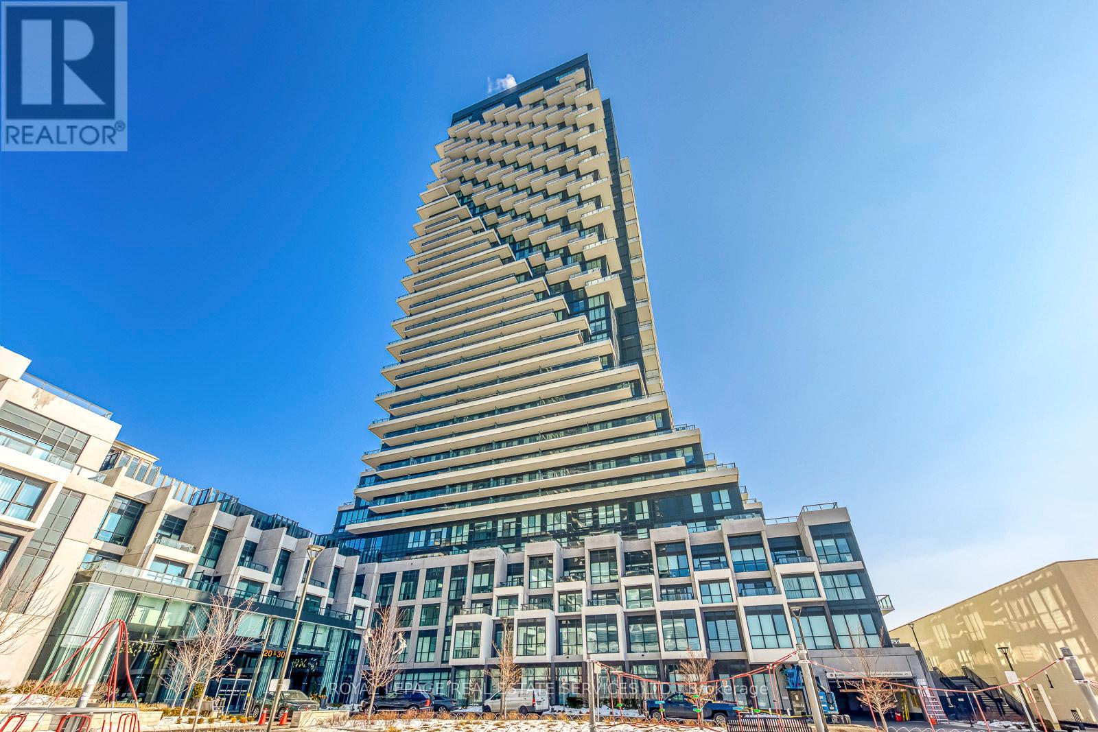 1604 - 30 INN ON THE PARK DRIVE, Toronto, Ontario