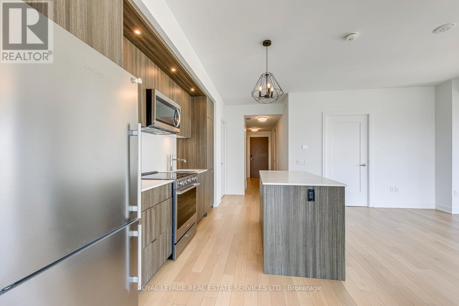 1604 - 30 Inn On The Park Drive, Toronto, Ontario  M3C 0P7 - Photo 13 - C12805224