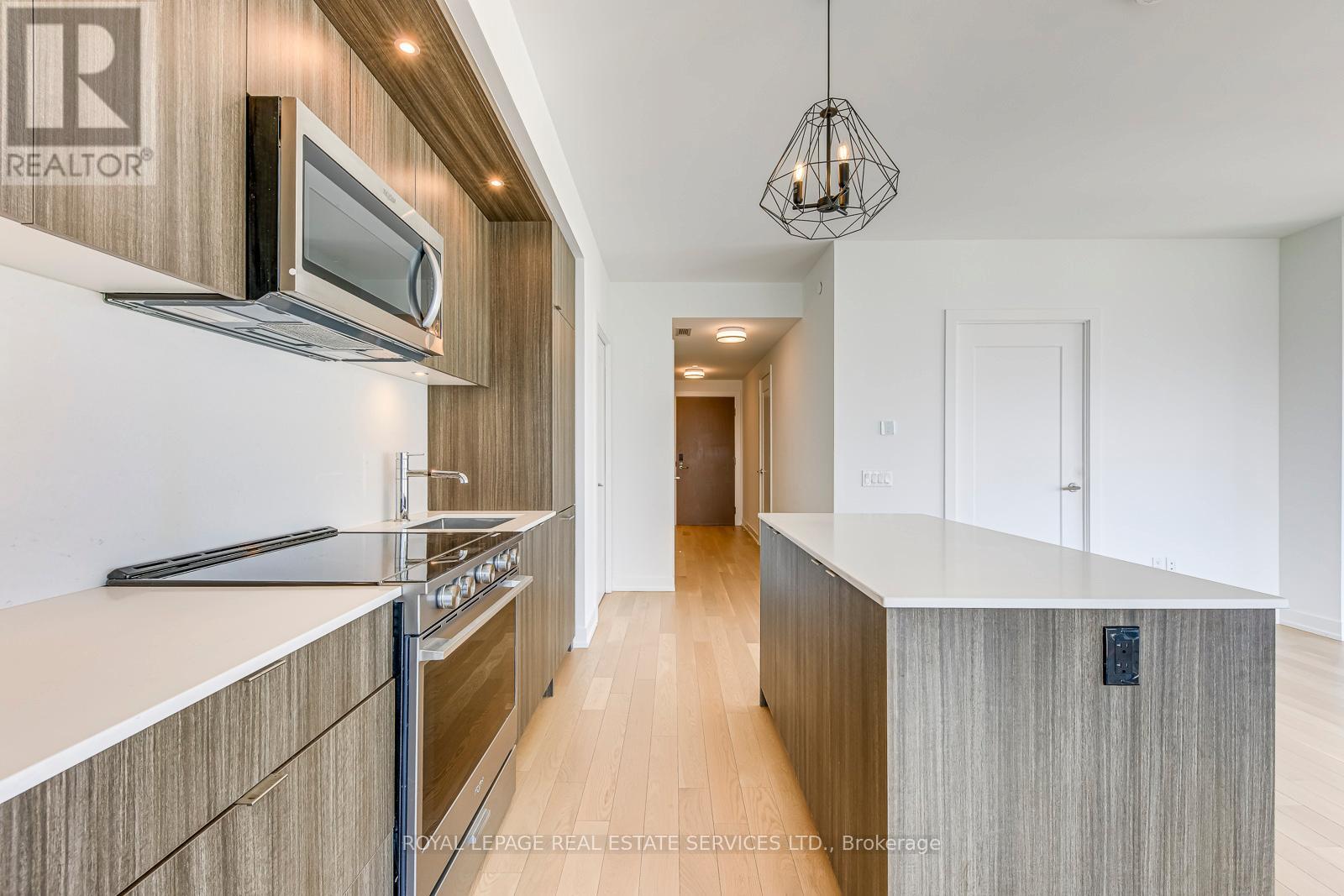 1604 - 30 Inn On The Park Drive, Toronto, Ontario  M3C 0P7 - Photo 14 - C12805224