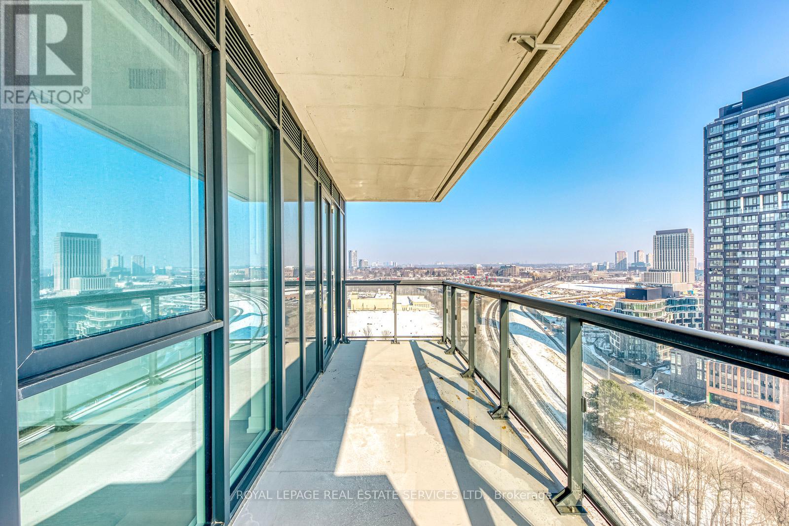 1604 - 30 Inn On The Park Drive, Toronto, Ontario  M3C 0P7 - Photo 22 - C12805224