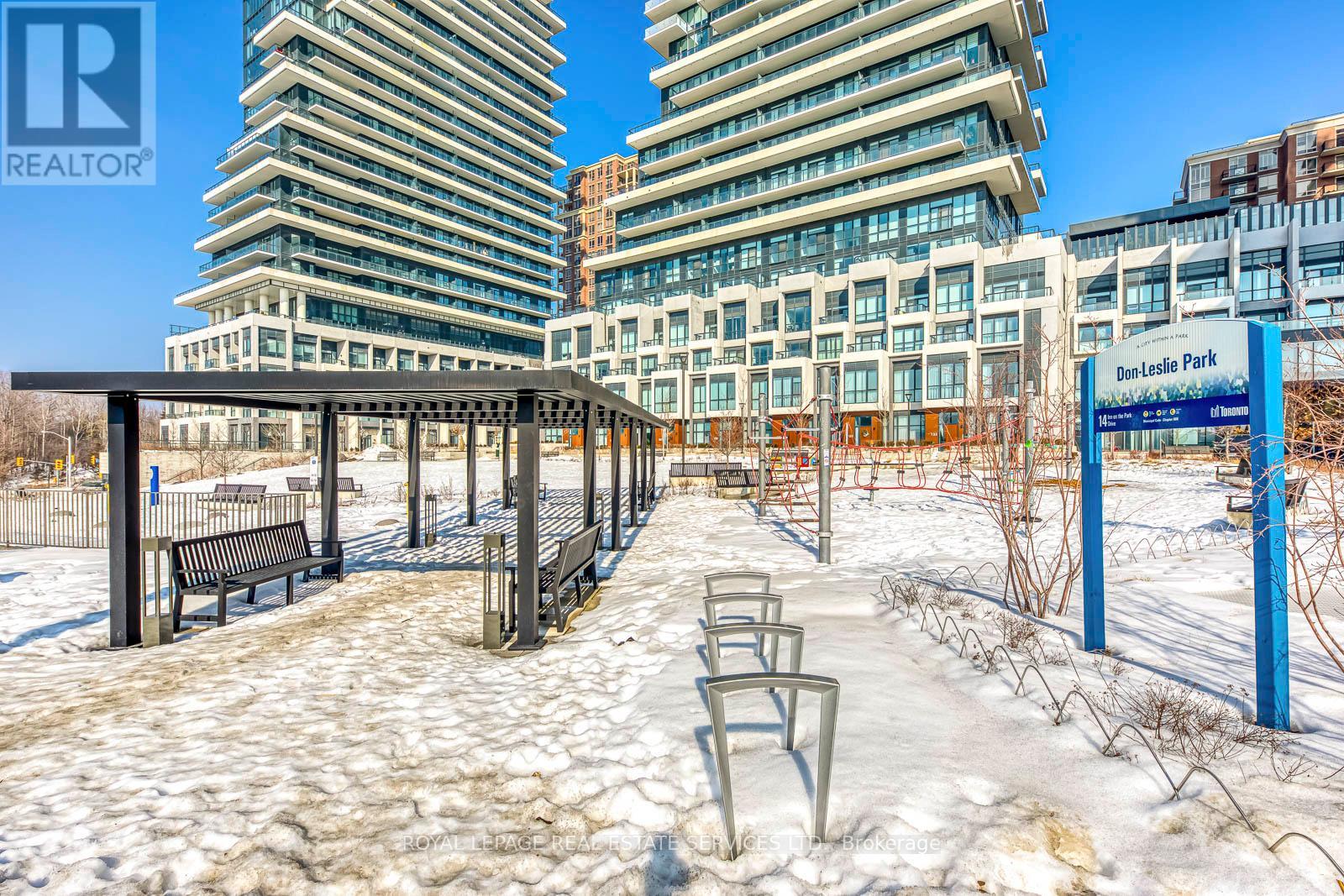 1604 - 30 Inn On The Park Drive, Toronto, Ontario  M3C 0P7 - Photo 3 - C12805224