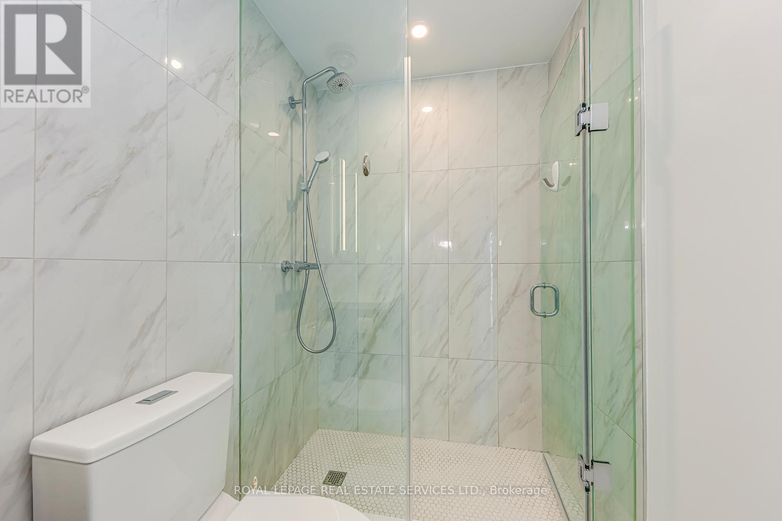 1604 - 30 Inn On The Park Drive, Toronto, Ontario  M3C 0P7 - Photo 30 - C12805224