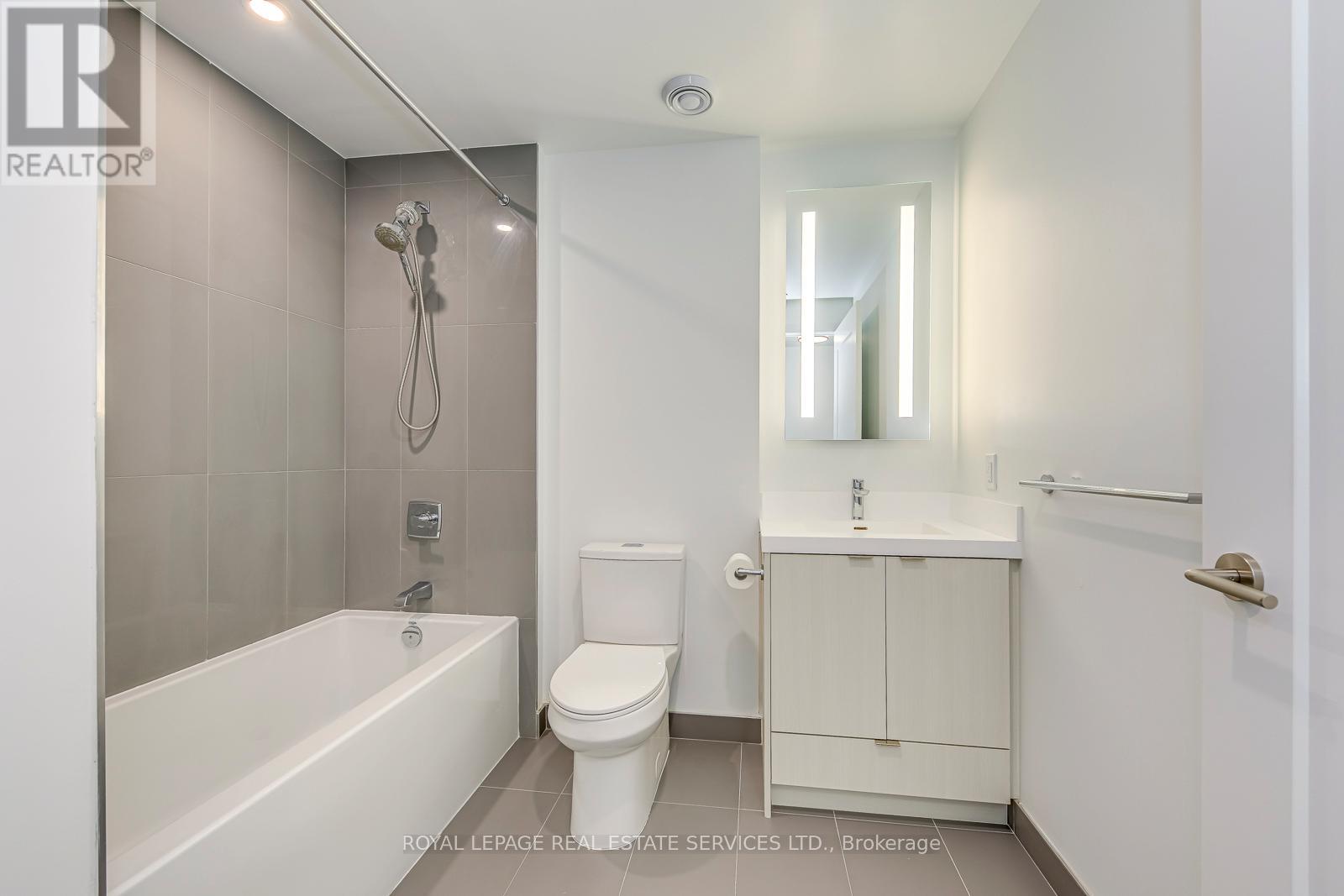 1604 - 30 Inn On The Park Drive, Toronto, Ontario  M3C 0P7 - Photo 34 - C12805224