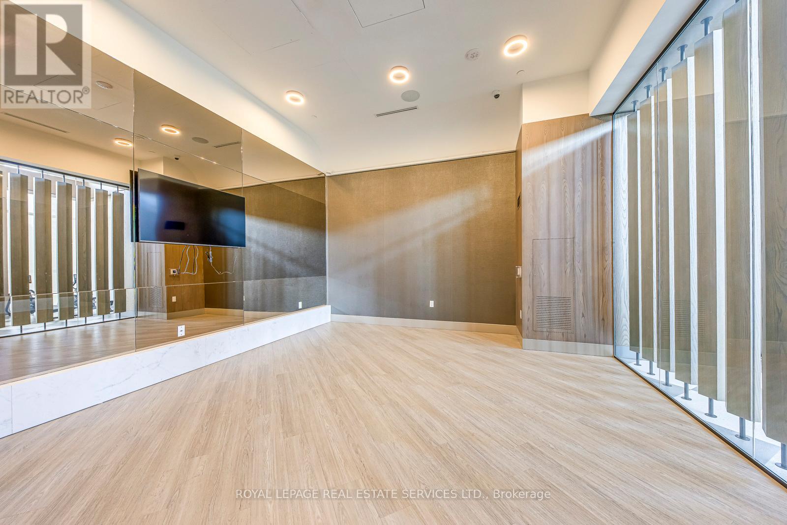 1604 - 30 Inn On The Park Drive, Toronto, Ontario  M3C 0P7 - Photo 48 - C12805224