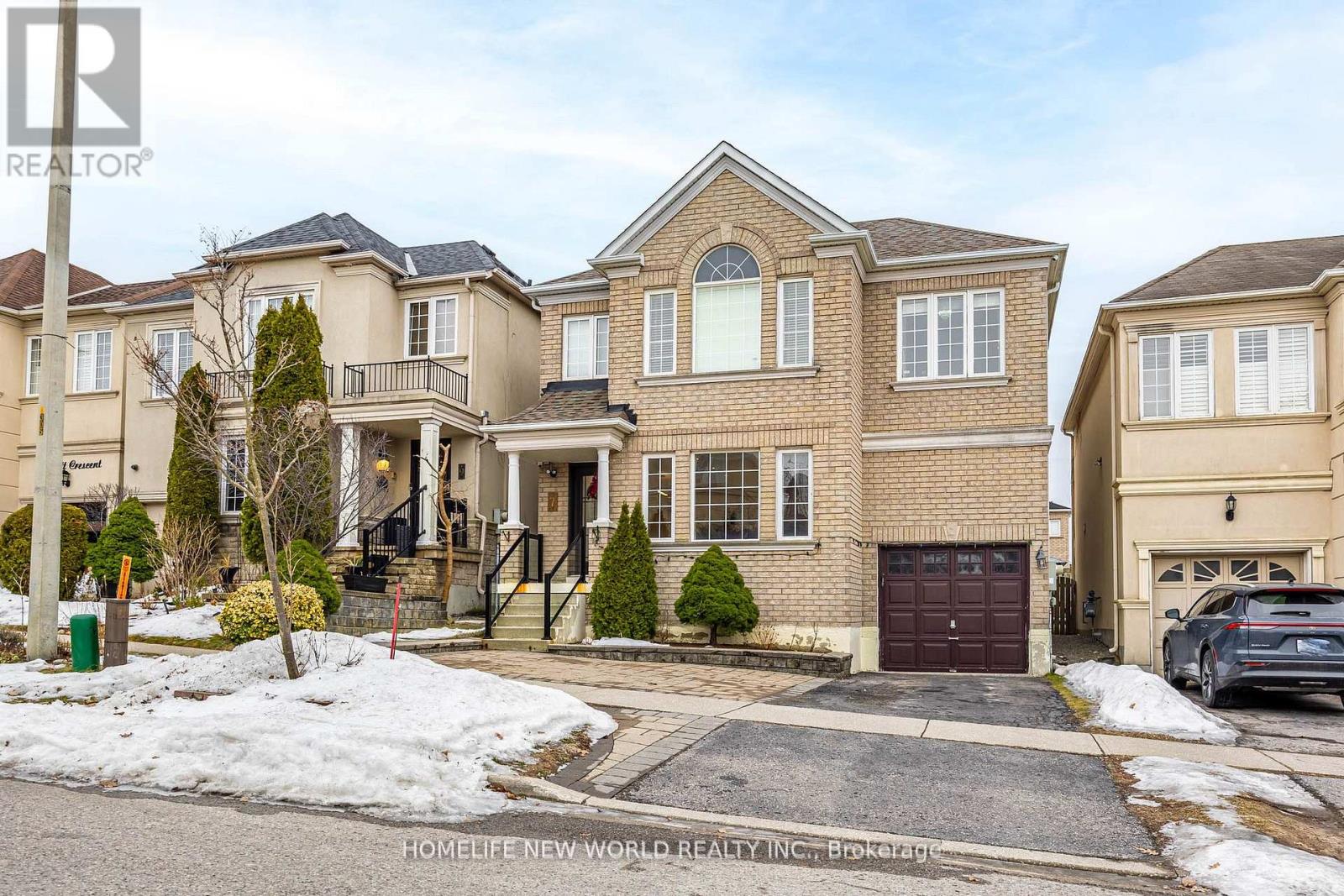 7 Batt Crescent S, Ajax, Ontario  L1T 4M2 - Photo 2 - E12805130