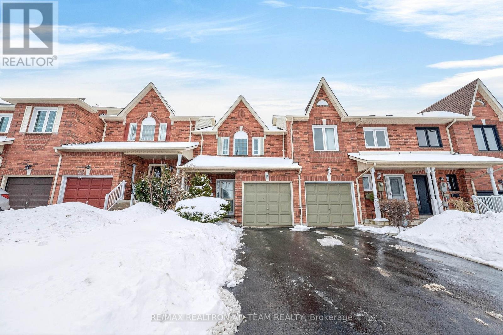 81 Smales Drive, Ajax, Ontario  L1Z 1G6 - Photo 2 - E12805202