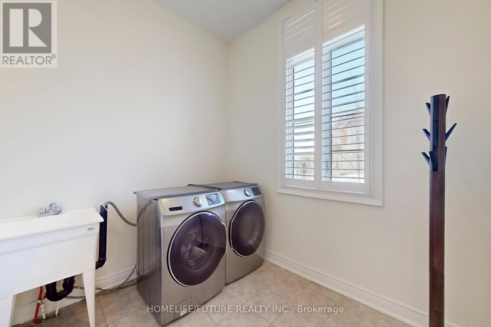 44 Micklefield Avenue, Whitby, Ontario  L1P 0C4 - Photo 17 - E12805230