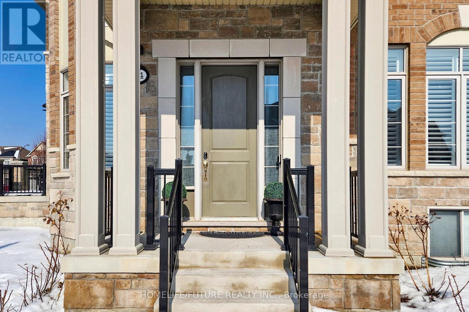 44 Micklefield Avenue, Whitby, Ontario  L1P 0C4 - Photo 3 - E12805230