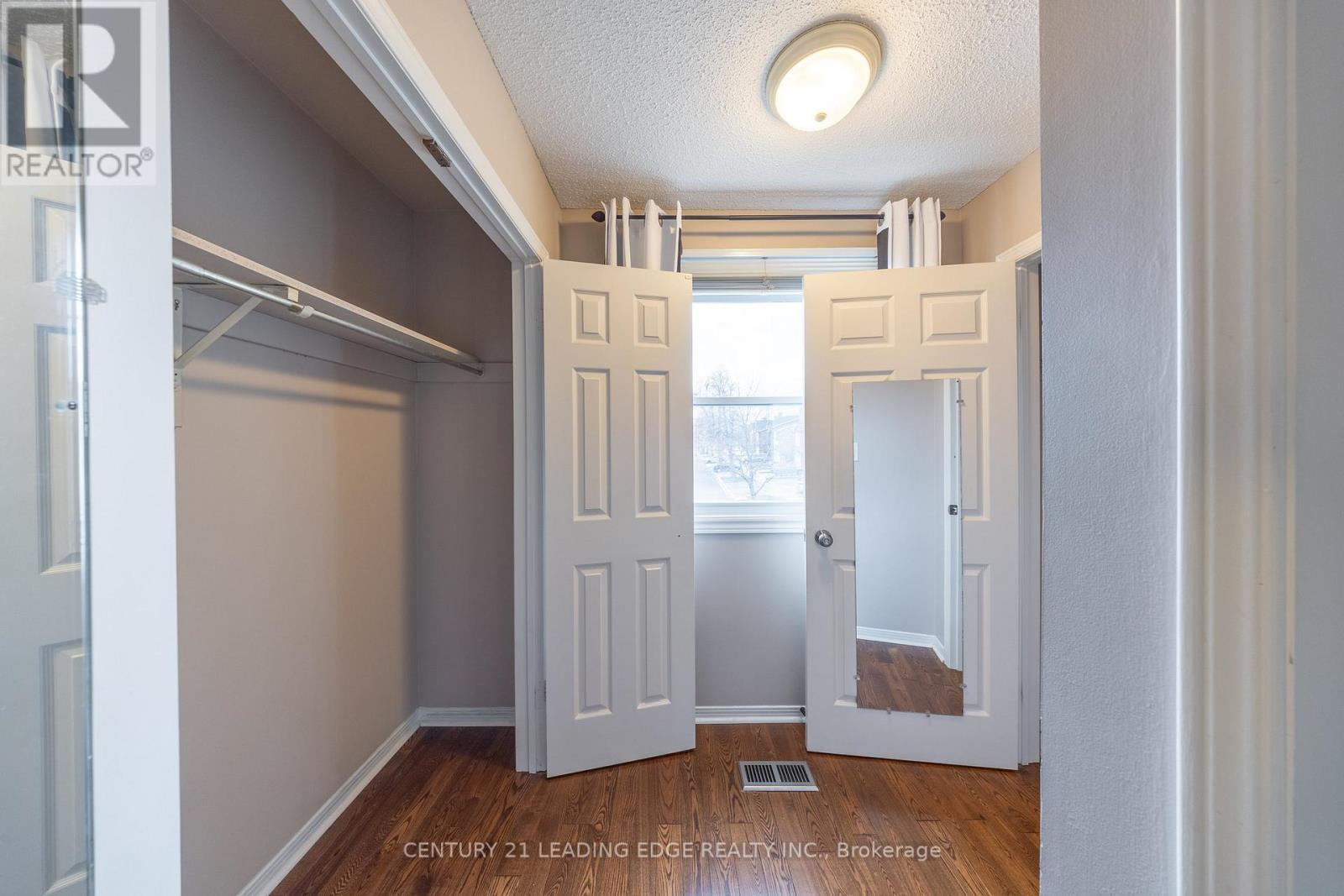 84 New Seabury Drive, Vaughan, Ontario  L4K 2B8 - Photo 20 - N12804980