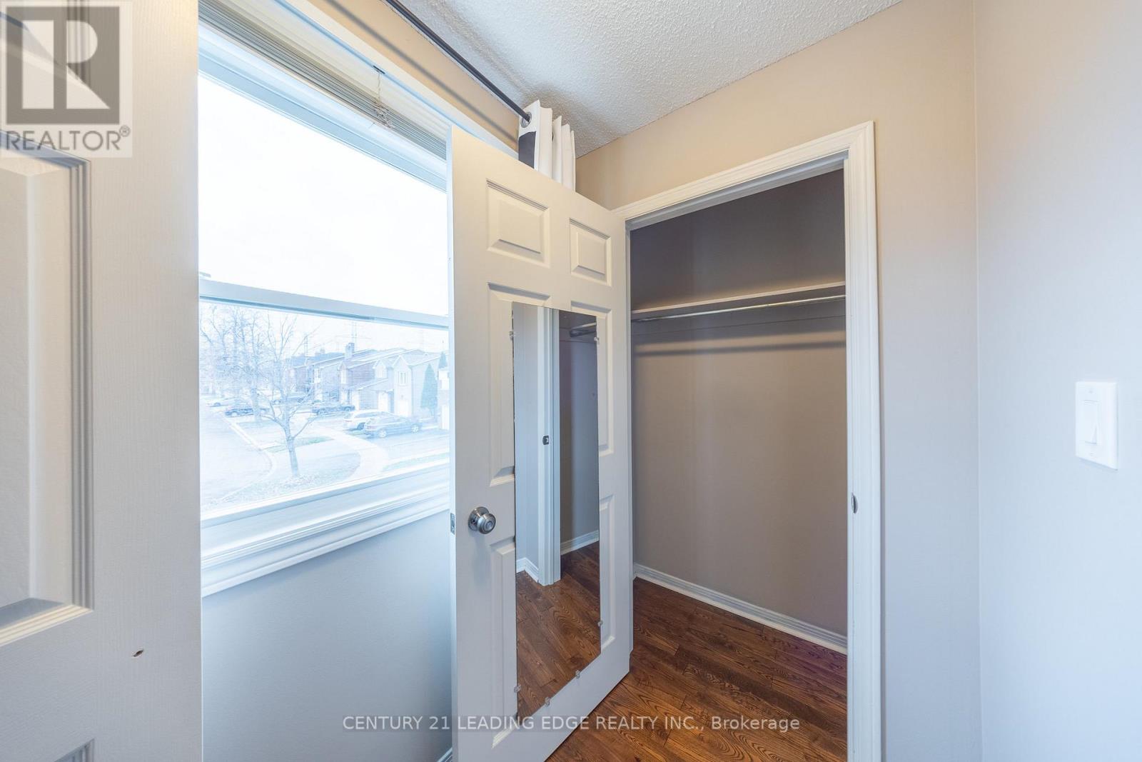 84 New Seabury Drive, Vaughan, Ontario  L4K 2B8 - Photo 21 - N12804980