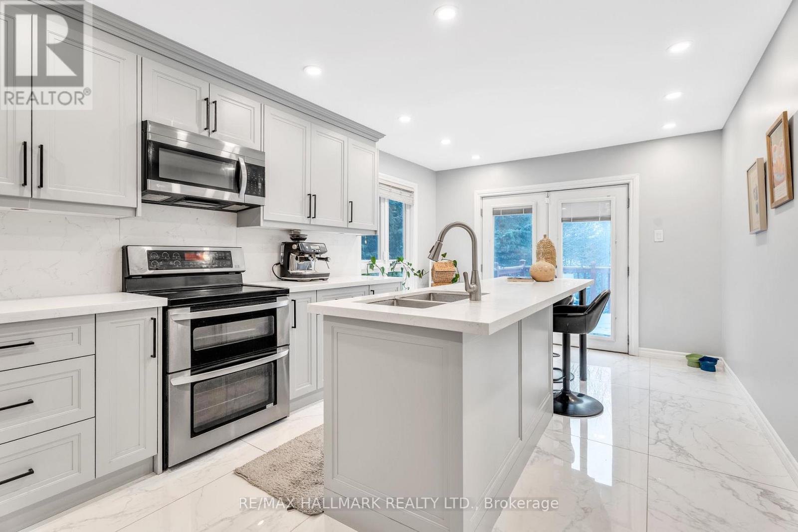 235 Kemano Road, Aurora, Ontario  L4G 5Z1 - Photo 10 - N12804990