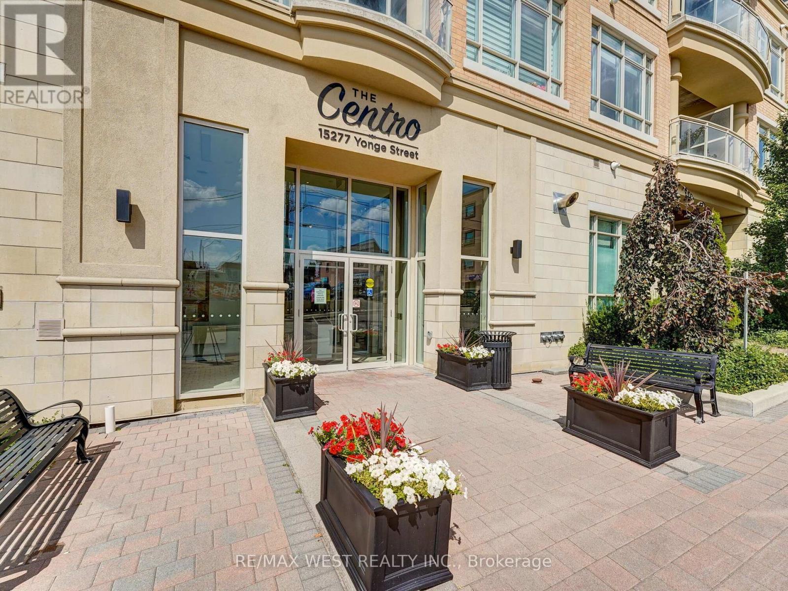 503 - 15277 Yonge Street, Aurora, Ontario  L4G 1Y3 - Photo 2 - N12805018