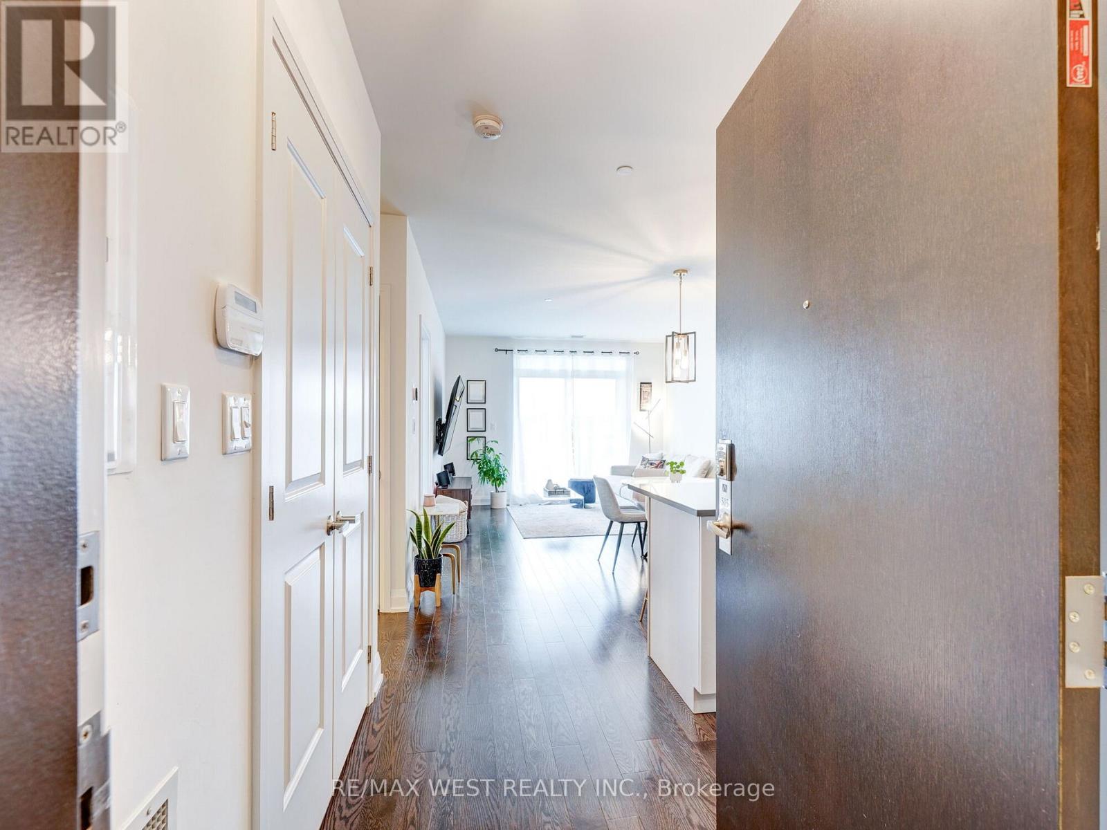 503 - 15277 Yonge Street, Aurora, Ontario  L4G 1Y3 - Photo 3 - N12805018