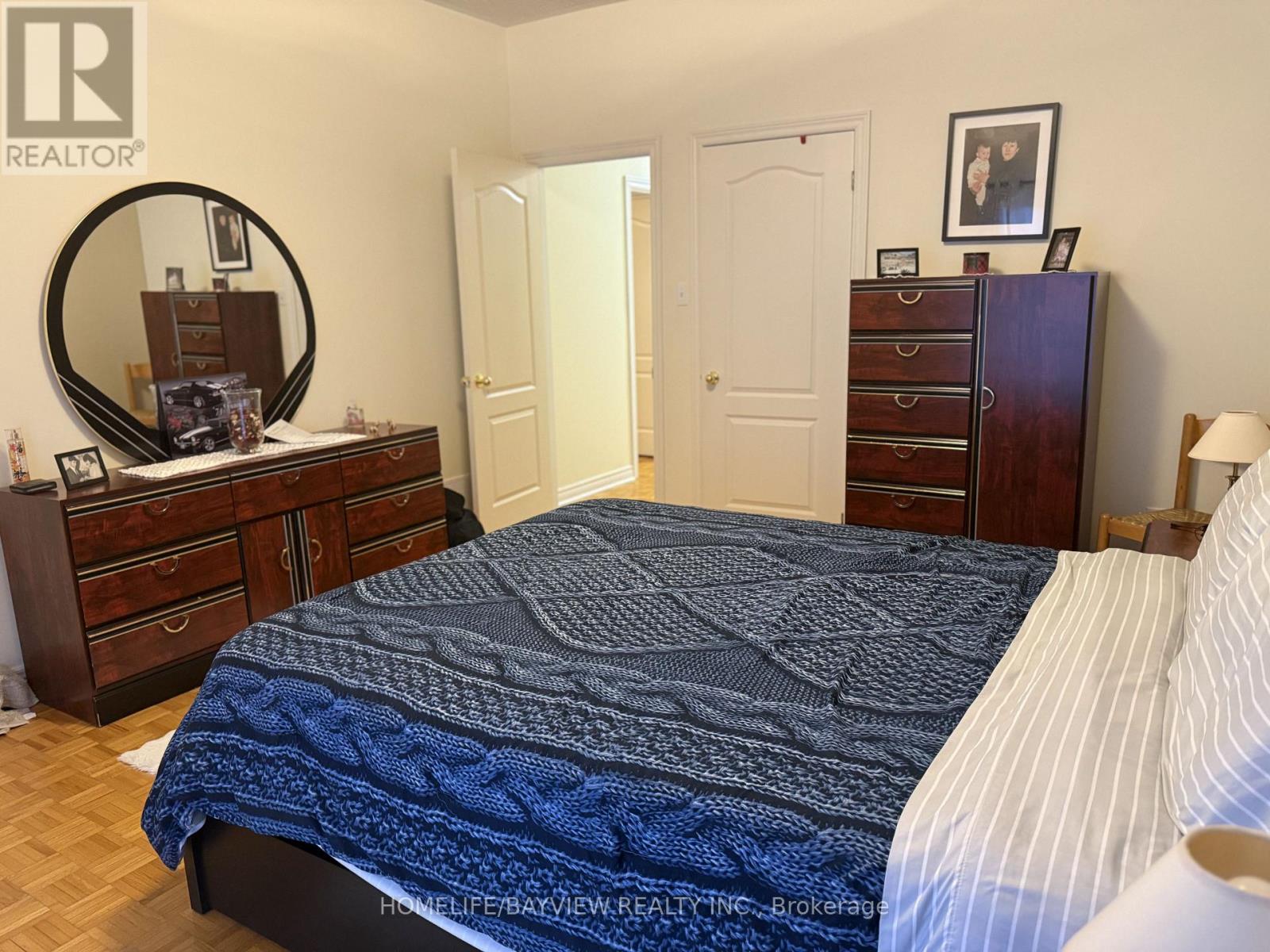 32 Villandry Crescent, Vaughan (Maple), Ontario  L6A 2R1 - Photo 16 - N12805080