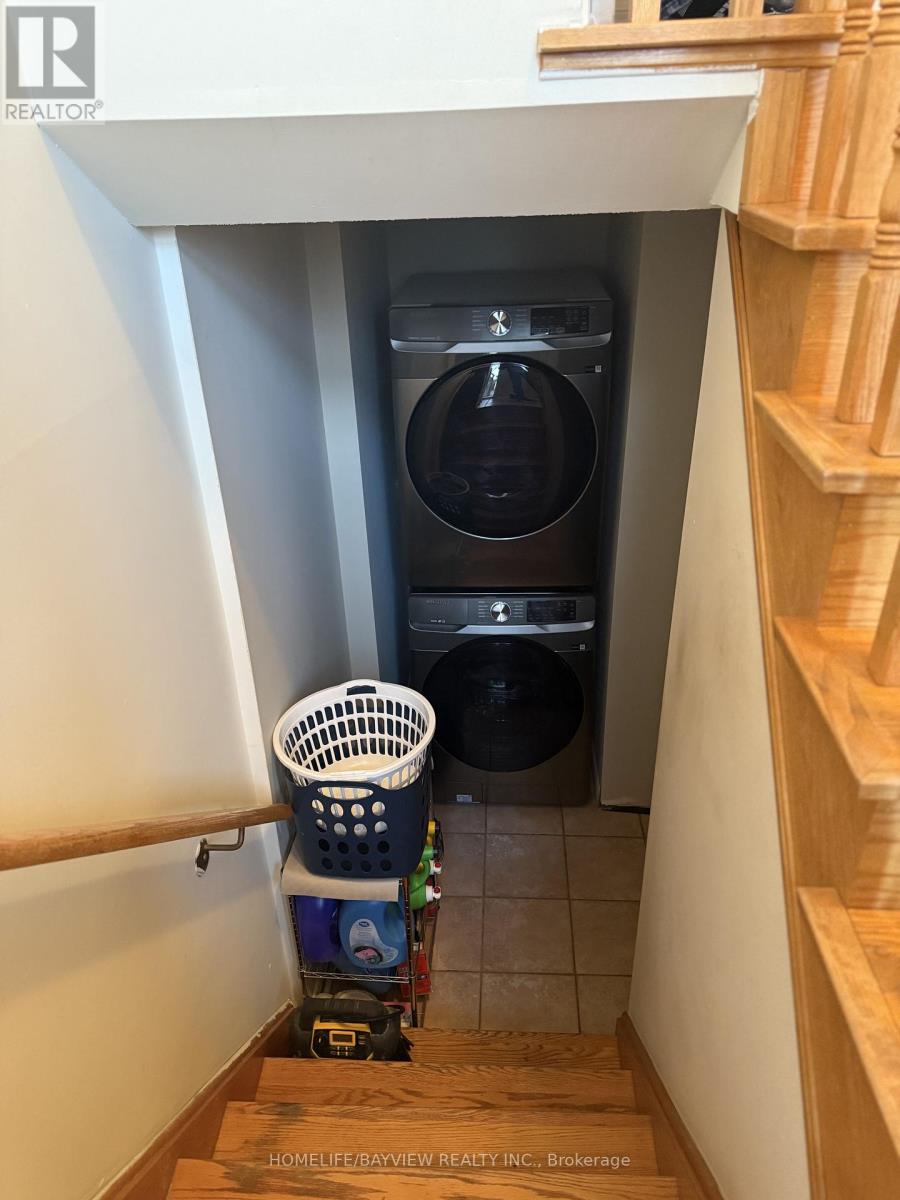 32 Villandry Crescent, Vaughan (Maple), Ontario  L6A 2R1 - Photo 19 - N12805080