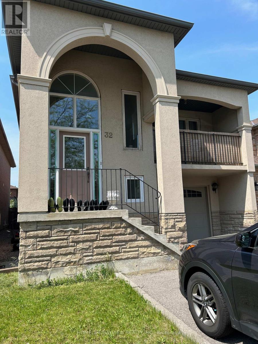 32 Villandry Crescent, Vaughan (Maple), Ontario  L6A 2R1 - Photo 2 - N12805080