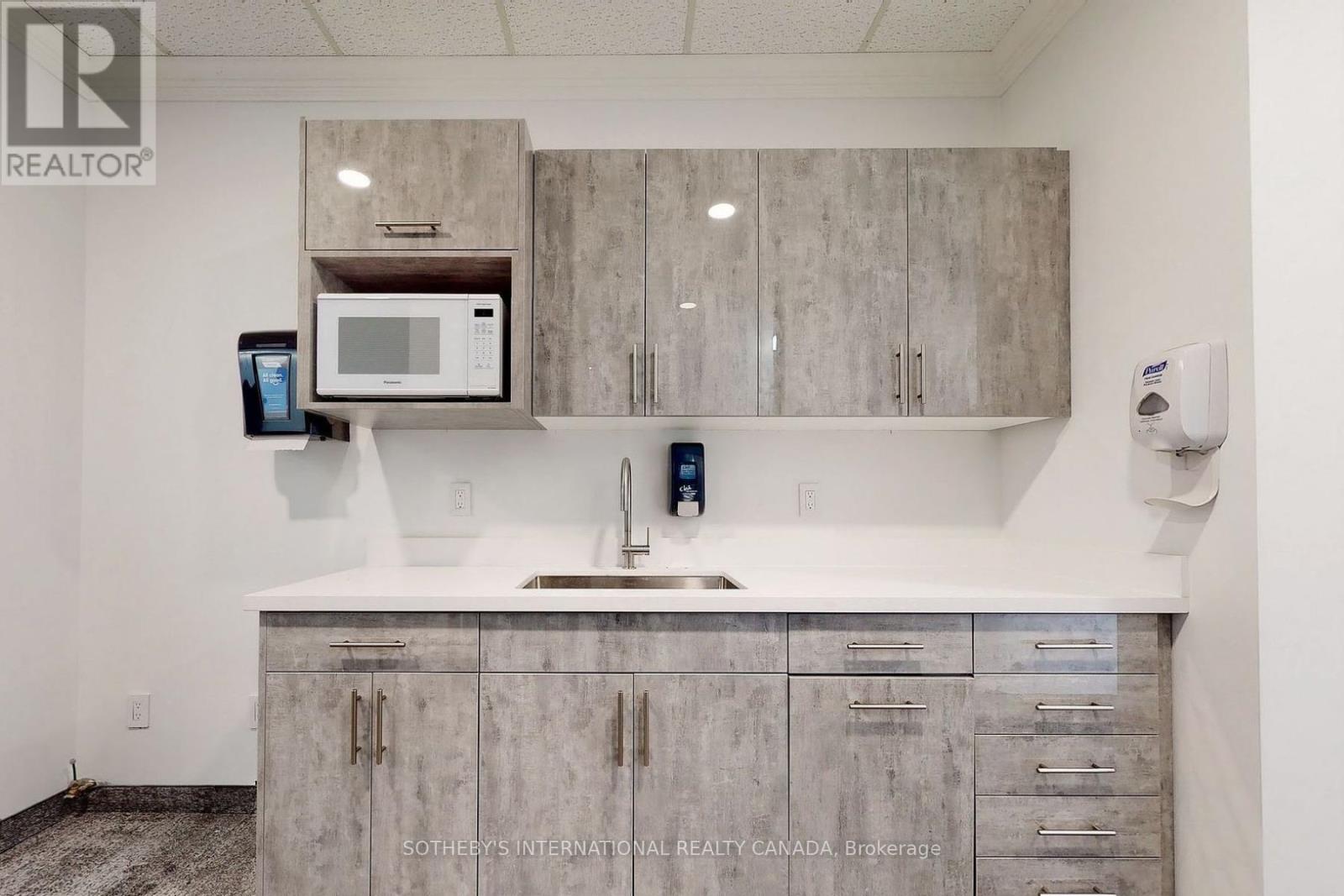 303 - 500 Highway 7 E, Richmond Hill, Ontario  L4B 1J1 - Photo 12 - N12805084