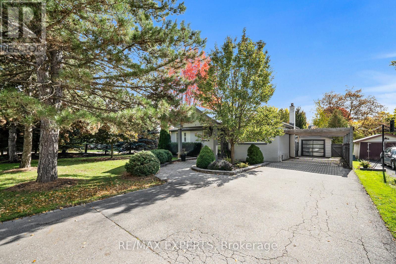 9 Faris Avenue, King, Ontario  L0G 1N0 - Photo 3 - N12805228