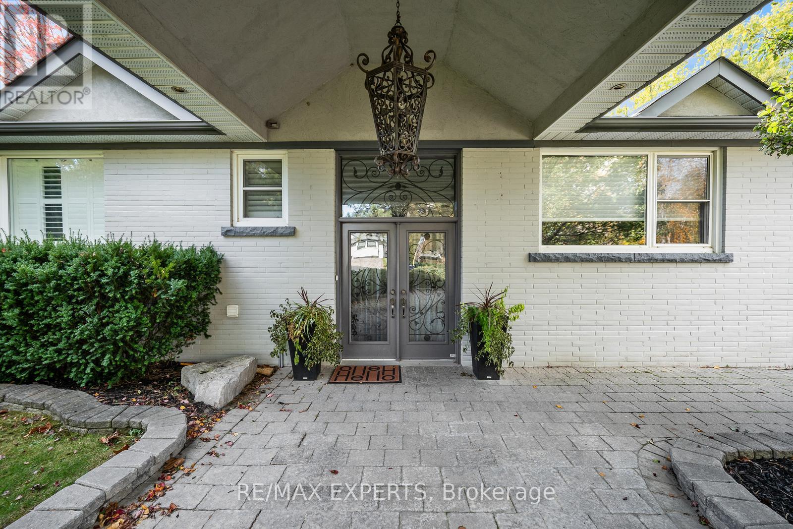 9 Faris Avenue, King, Ontario  L0G 1N0 - Photo 6 - N12805228