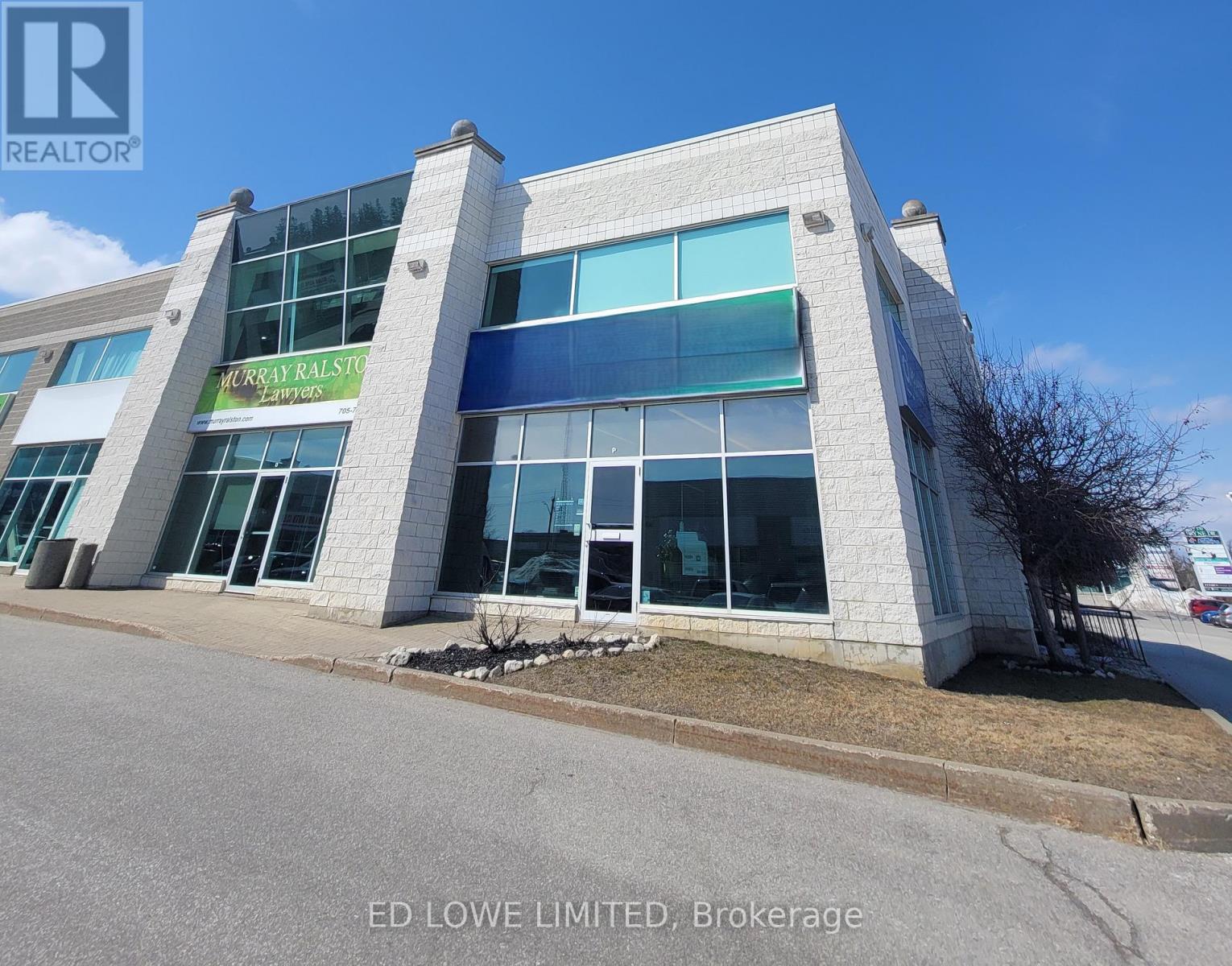 P - 576 BRYNE DRIVE, Barrie, Ontario