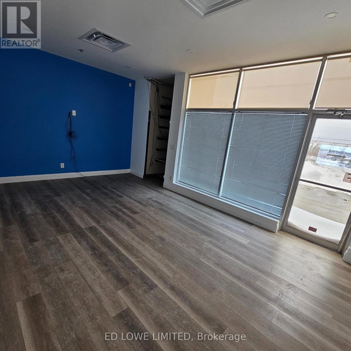 P - 576 Bryne Drive, Barrie, Ontario  L4N 9P6 - Photo 4 - S12805150