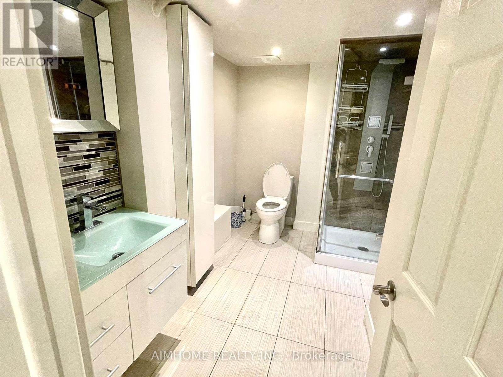 Lower - 4090 Woodington Drive, Mississauga, Ontario  L4Z 1K3 - Photo 7 - W12804984