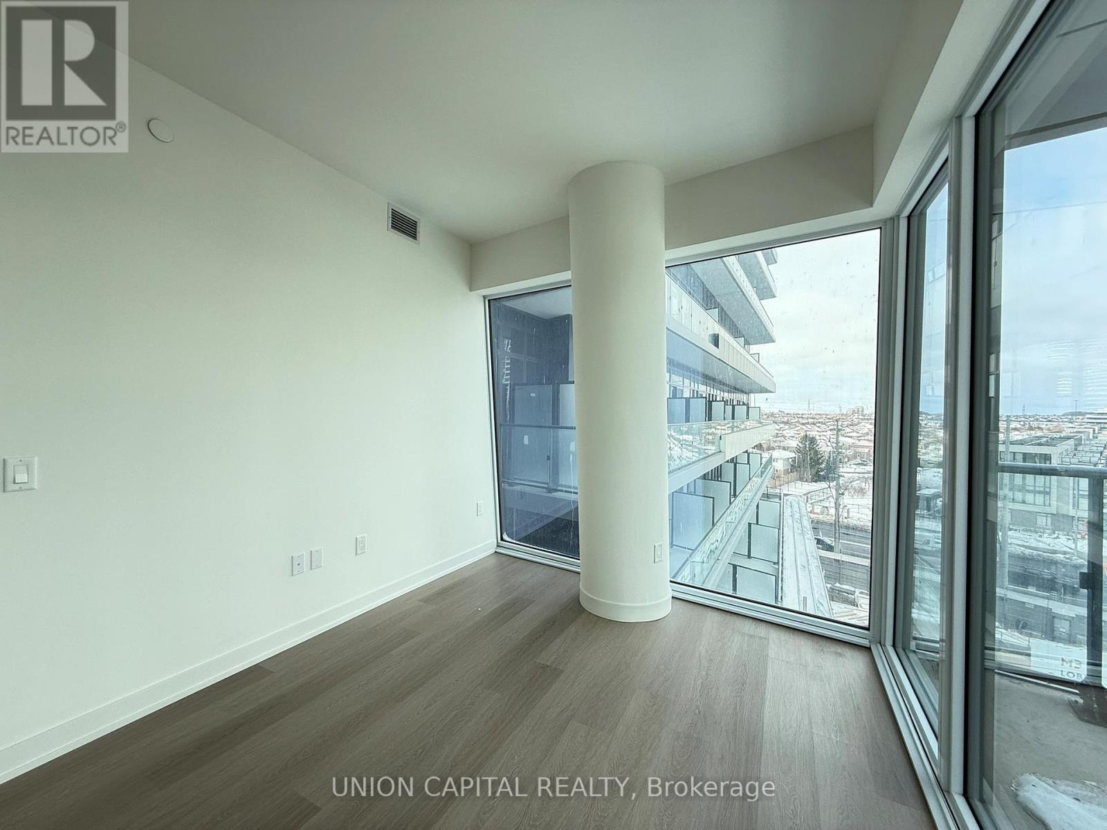 511 - 448 Burnhamthorpe Road W, Mississauga, Ontario  L5B 0R4 - Photo 11 - W12805040