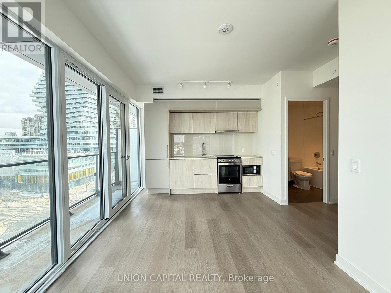 511 - 448 Burnhamthorpe Road W, Mississauga, Ontario  L5B 0R4 - Photo 13 - W12805040