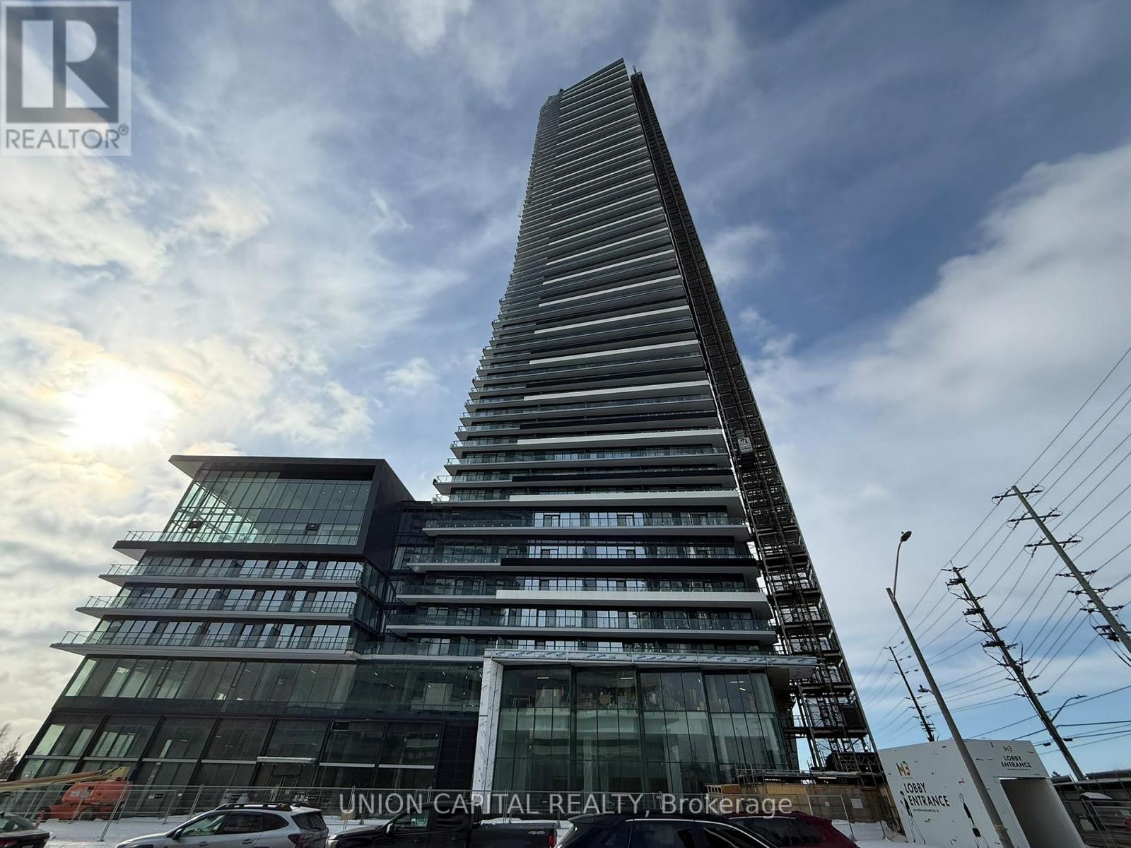 511 - 448 Burnhamthorpe Road W, Mississauga, Ontario  L5B 0R4 - Photo 2 - W12805040