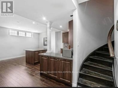 28 Midsummer Drive, Brampton, Ontario  L6P 3E5 - Photo 11 - W12805052